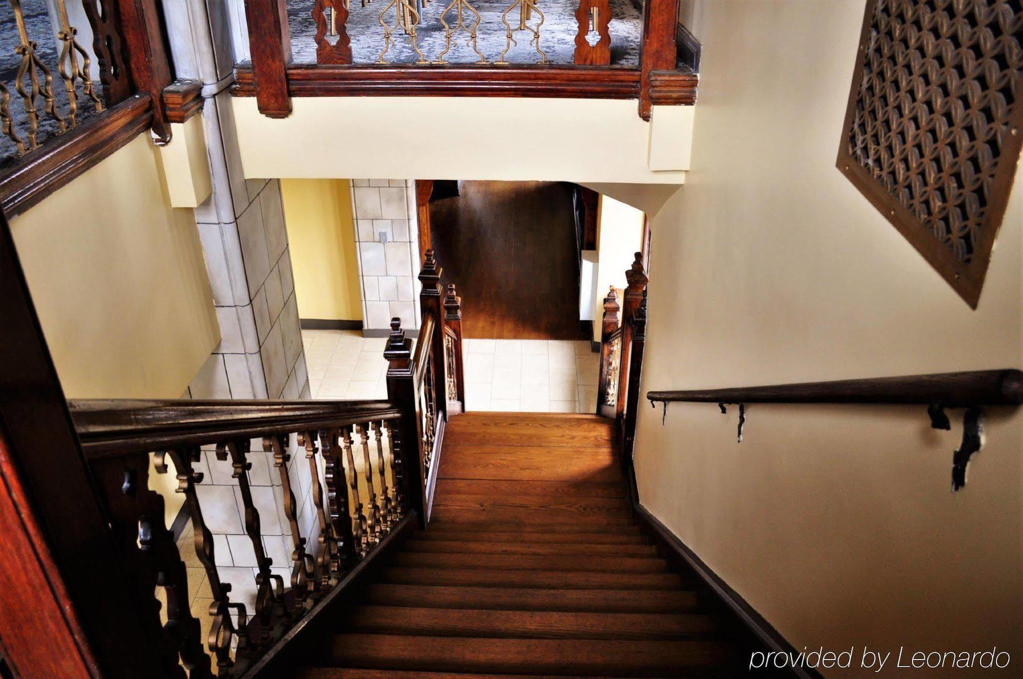 The Tudor Arms Hotel Cleveland - A Doubletree By Hilton Ngoại thất bức ảnh